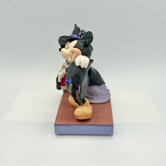 Disney Showcase Traditions Terrifying Trick-Or-Treaters Mickey & Minnie Figurine - Picture 2 of 6